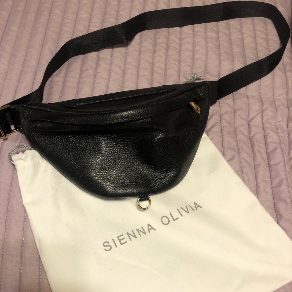 Pebbled leather bumbag